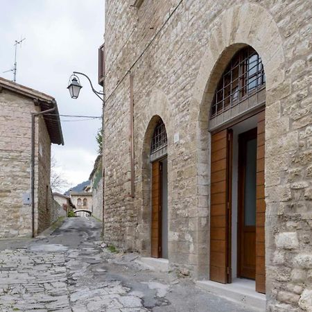Casa Falcucci Gubbio Exteriör bild